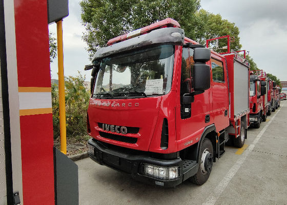 IVECO Chassis Water and Foam Tanker Fire Truck with Two Rows Cab 6 Seats