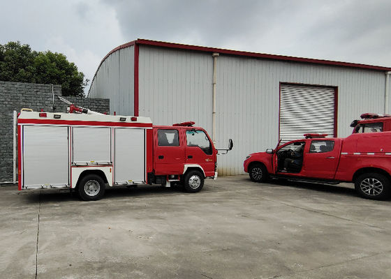 Small-sized light Duty 3500 Litre Foam Tanker Fire Trucks with 30L/S Pump