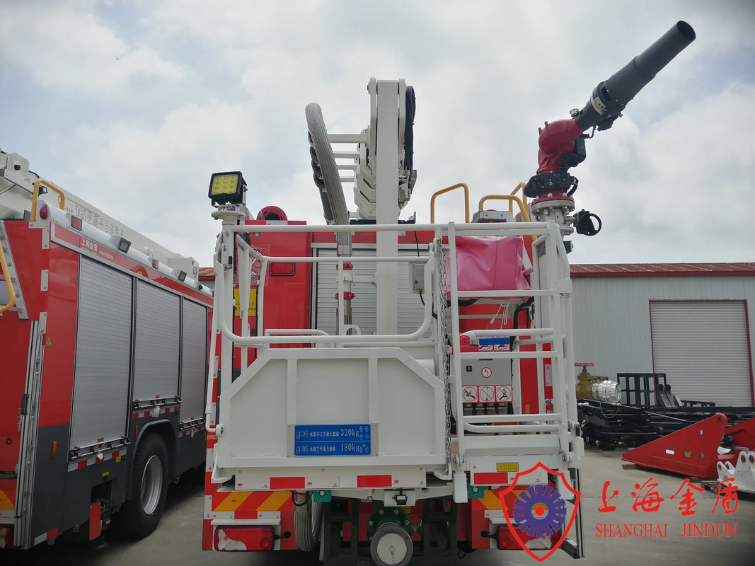Double Cabin 6 Seats Aerial Work Platform Truck with Four Section Telescopic Boom